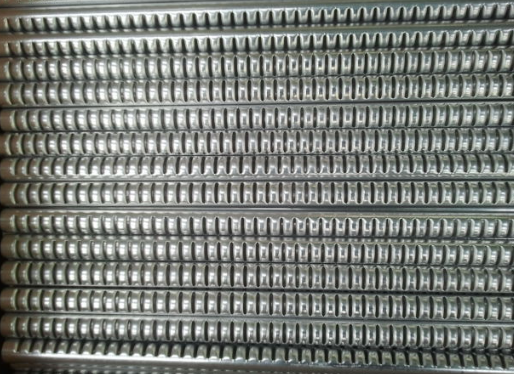 如何選擇集流管沖壓組件？